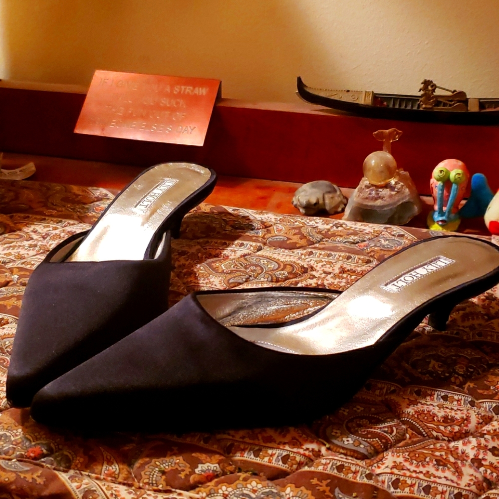 Lily Holt kitten heels